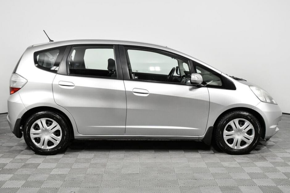 Honda Jazz, 1.3 л, Робот, 2009 фото 6