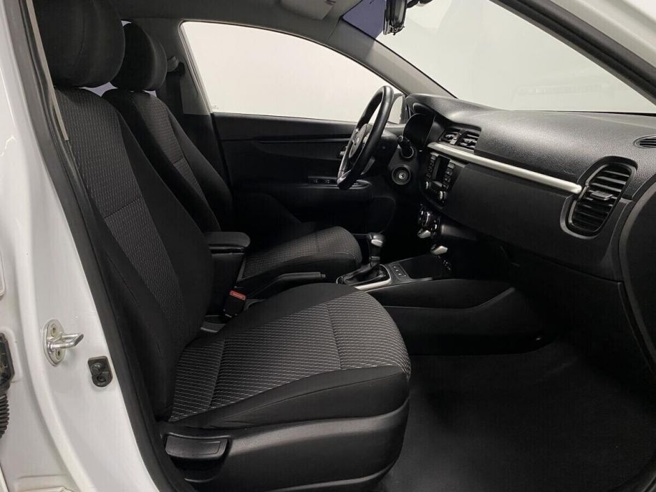 Kia Rio, 1.6 л, АТ, 2020 фото 15
