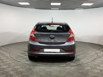 Hyundai Solaris, 1.4 л, МКПП, 2015 фото 8