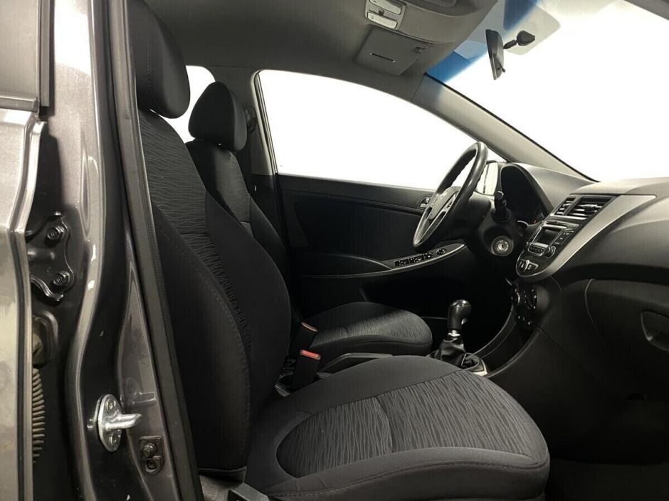 Hyundai Solaris, 1.4 л, МТ, 2015 фото 14