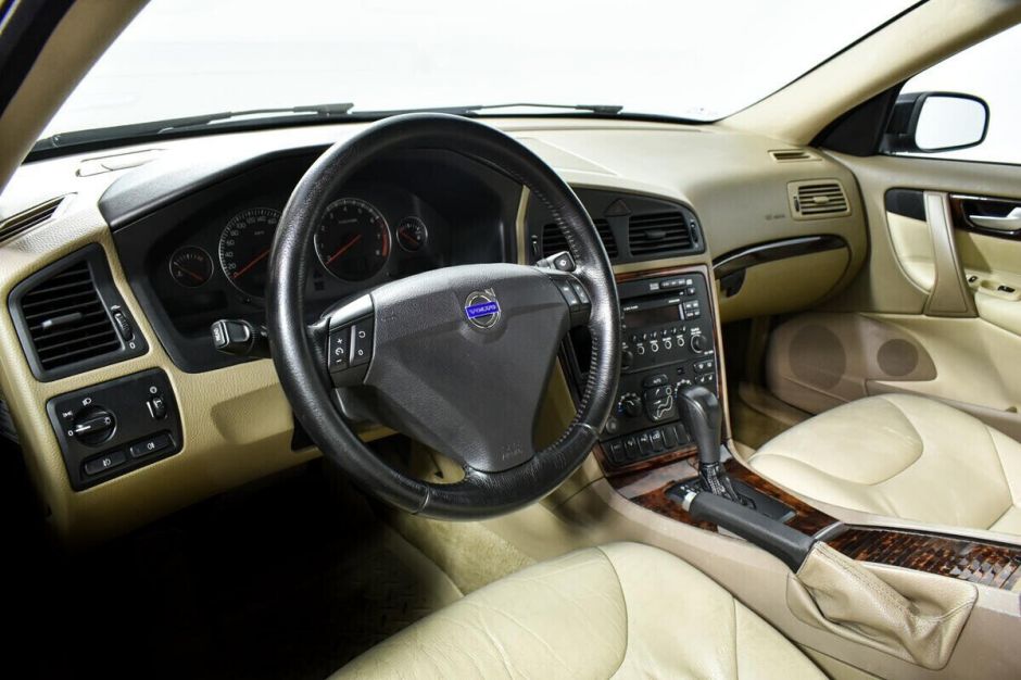 Volvo S60, 2.5 л, АТ, 2004 фото 2