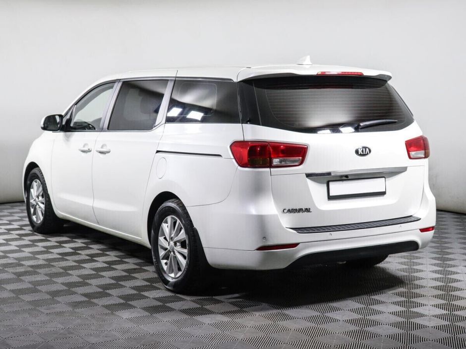Kia Carnival, 2.2 л, АТ, 2014 фото 6