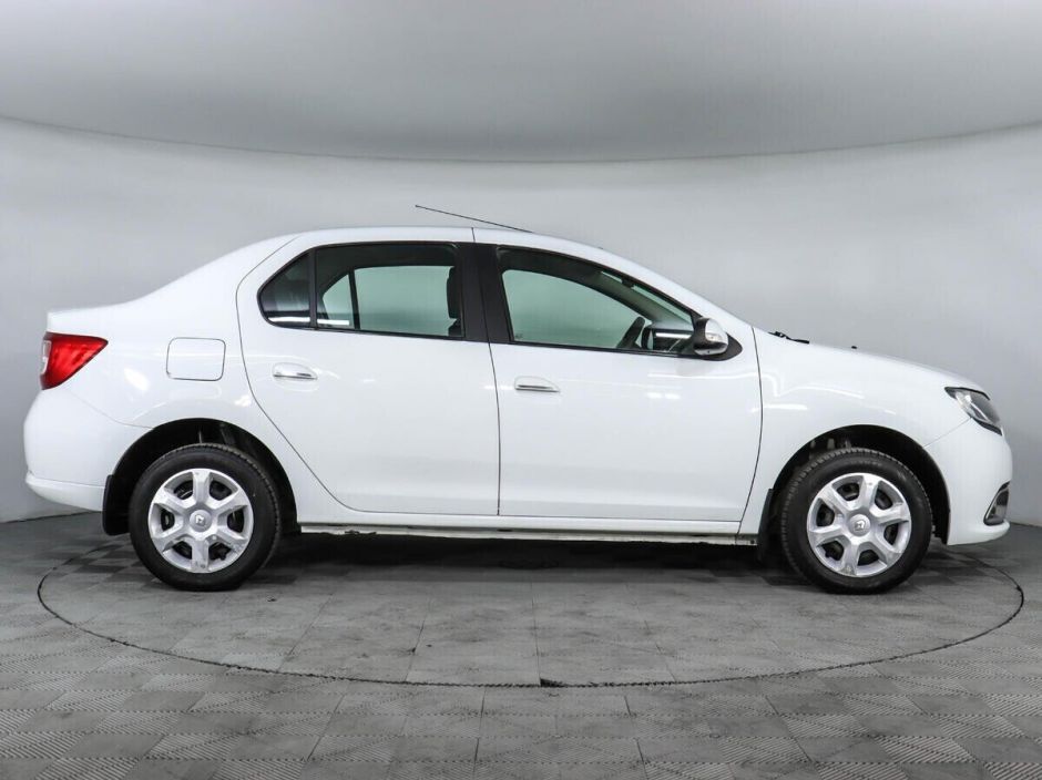 Renault Logan, 1.6 л, МТ, 2015 фото 6