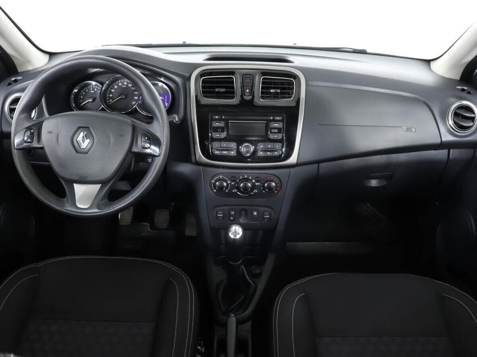 Renault Logan, 1.6 л, МТ, 2014 фото 2