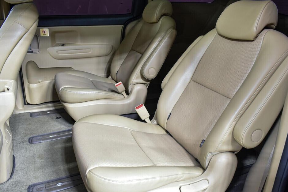 Kia Carnival, 2.2 л, АТ, 2016 фото 1