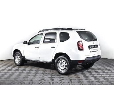 Renault Duster, 1.6 л, МКПП, 2017 фото 9