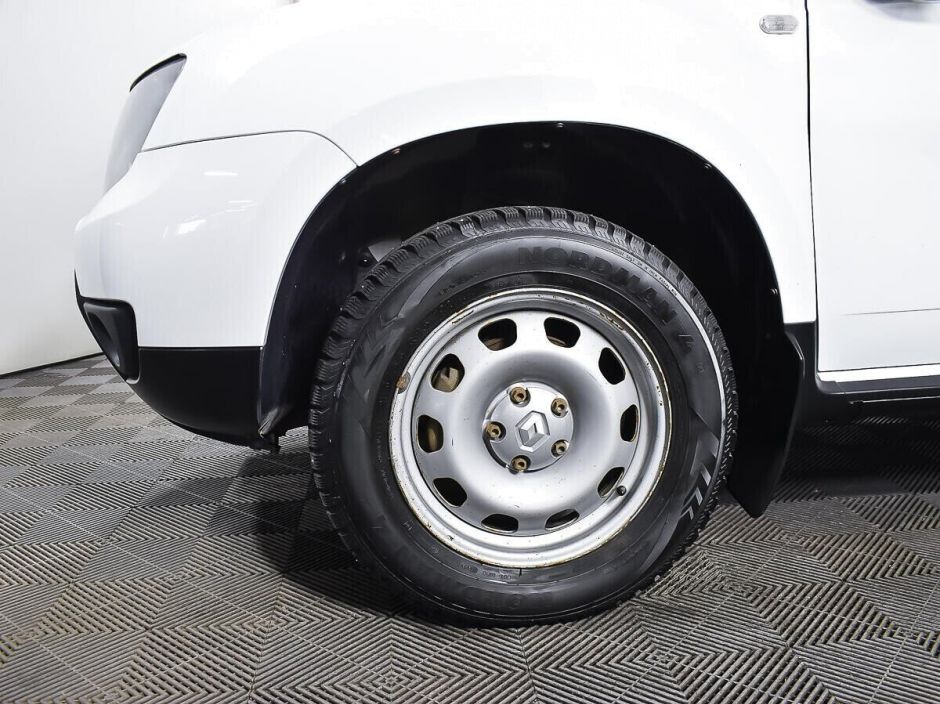 Renault Duster, 1.6 л, МТ, 2017 фото 1