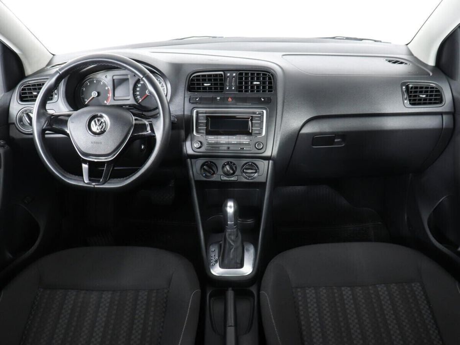 Volkswagen Polo, 1.6 л, АТ, 2016 фото 8