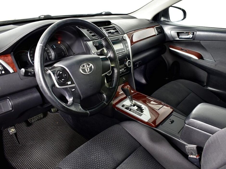 Toyota Camry, 2.5 л, АТ, 2012 фото 17