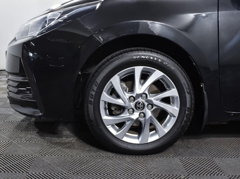 Toyota Corolla, 1.6 л, Вариатор, 2016 фото 1