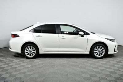 Toyota Corolla, 1.6 л, CVT, 2019 фото 6