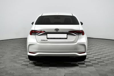 Toyota Corolla, 1.6 л, CVT, 2019 фото 8