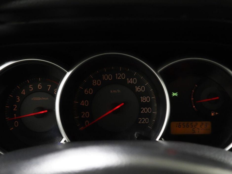 Nissan Tiida, 1.6 л, МТ, 2007 фото 13