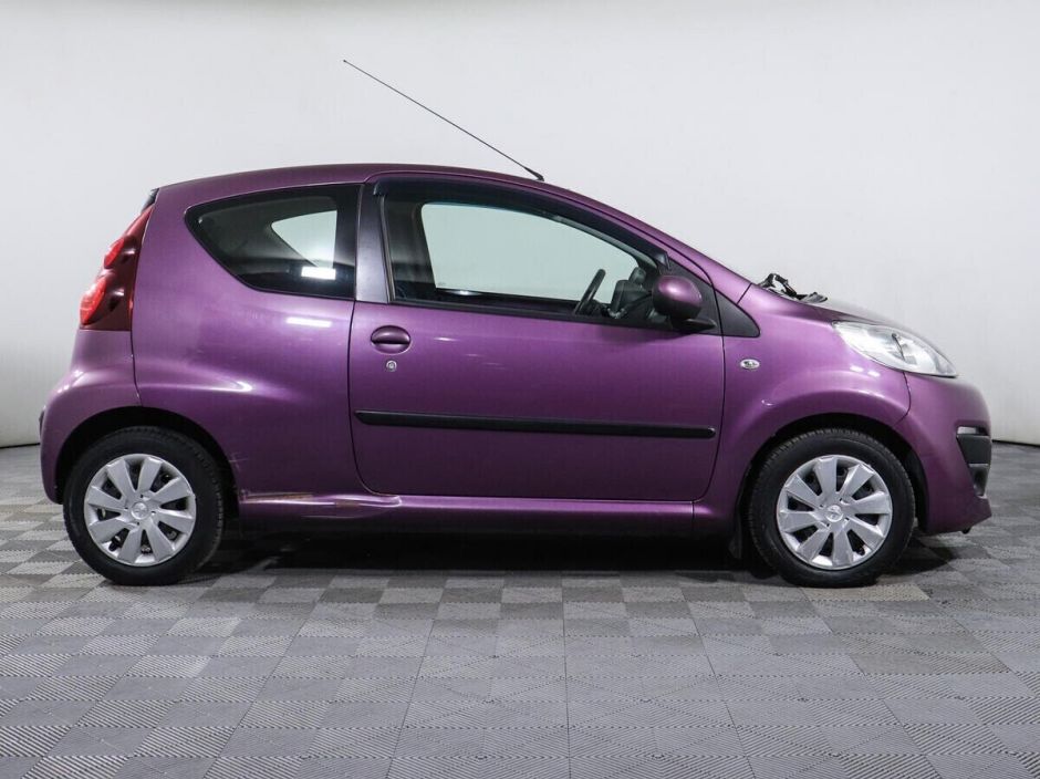 Peugeot 107, 1.0 л, Робот, 2012 фото 6