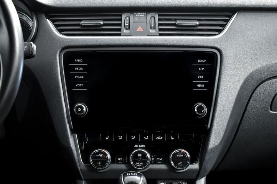 Skoda Octavia, 1.8 л, Робот, 2017 фото 2