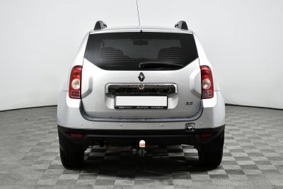 Renault Duster, 2.0 л, АКПП, 2014 фото 8