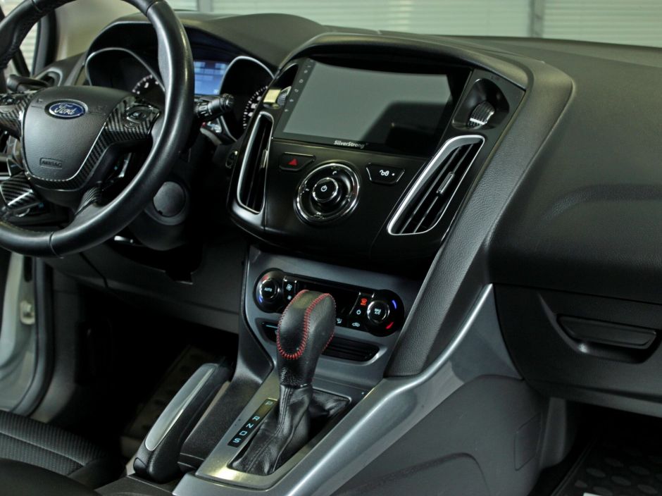 Ford Focus, 2.0 л, Робот, 2013 фото 8