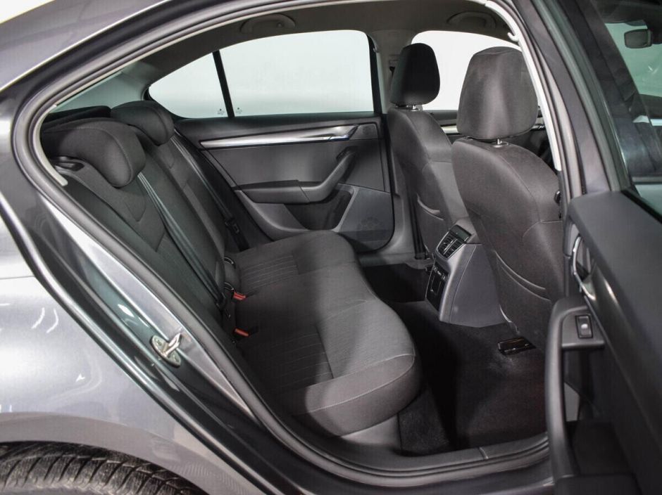 Skoda Octavia, 1.8 л, Робот, 2018 фото 1