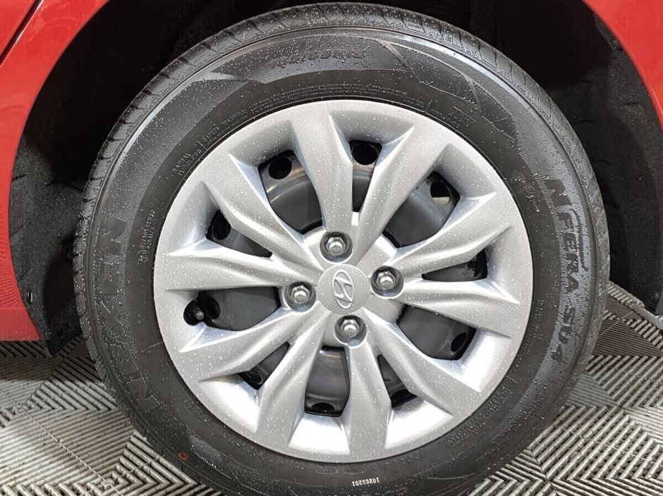 Hyundai Solaris, 1.6 л, АТ, 2022 фото 1