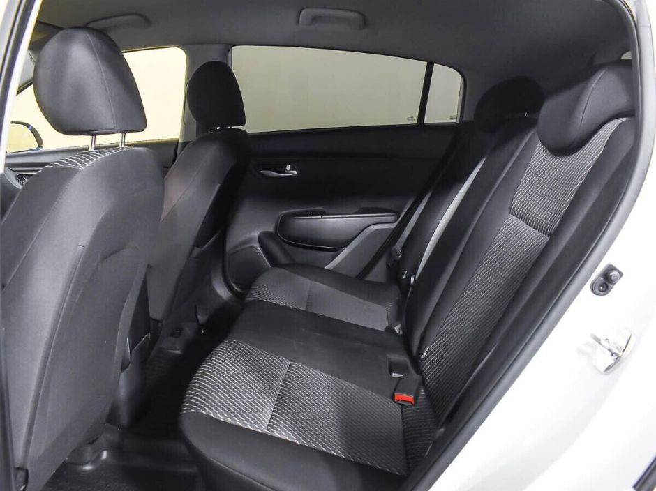 Kia Rio, 1.6 л, АТ, 2019 фото 14