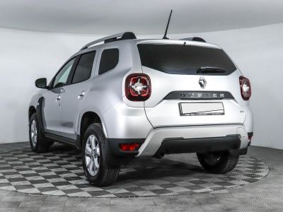 Renault Duster, 2.0 л, МКПП, 2021 фото 9