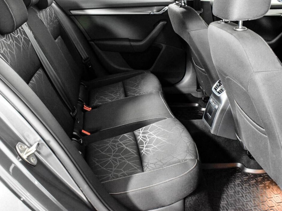 Skoda Octavia, 1.8 л, Робот, 2019 фото 1