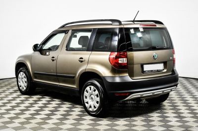 Skoda Yeti, 1.2 л, МКПП, 2012 фото 9