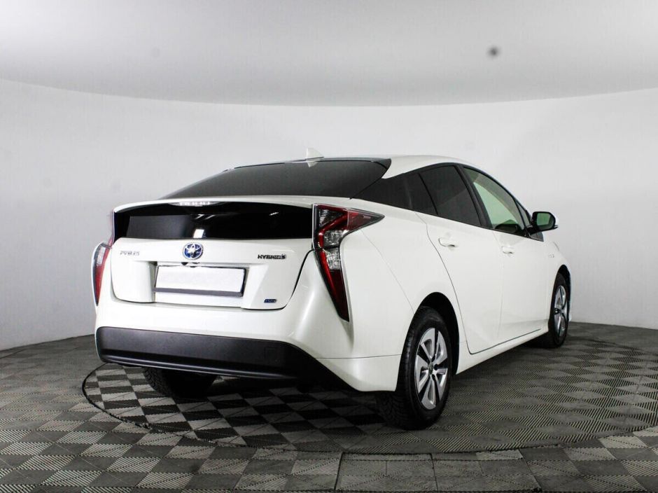 Toyota Prius, 1.8 л, АТ, 2016 фото 4