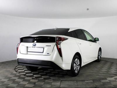 Toyota Prius, 1.8 л, АКПП, 2016 фото 4