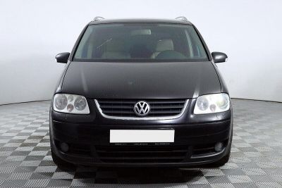 Volkswagen Touran, 2.0 л, РКПП, 2004 фото 4