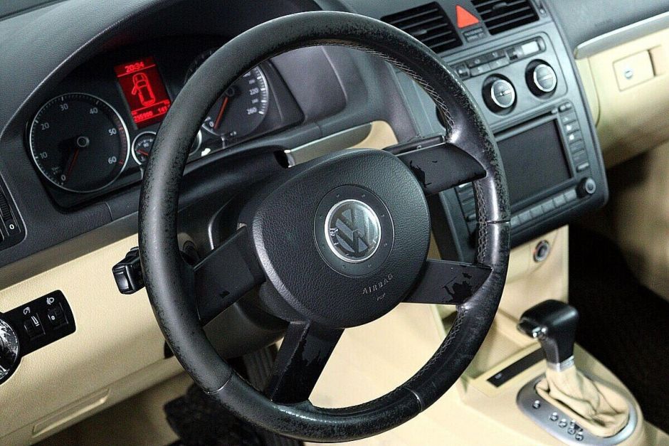 Volkswagen Touran, 2.0 л, Робот, 2004 фото 2