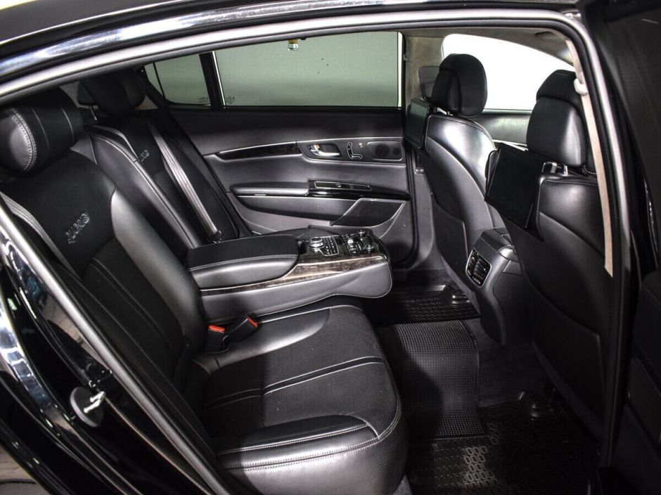 Kia Quoris, 3.8 л, АТ, 2015 фото 1