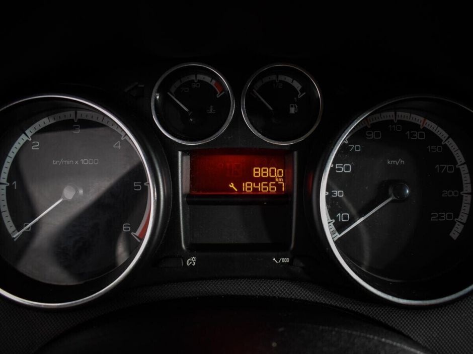 Peugeot 408, 1.6 л, МТ, 2012 фото 2