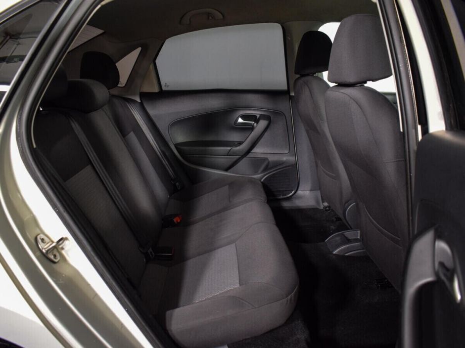 Volkswagen Polo, 1.6 л, АТ, 2014 фото 12