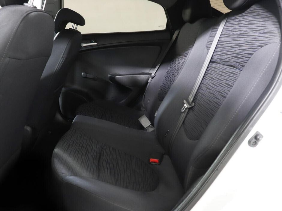 Hyundai Solaris, 1.4 л, МТ, 2016 фото 12