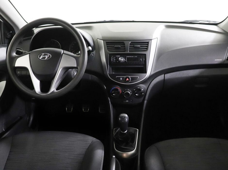 Hyundai Solaris, 1.4 л, МТ, 2016 фото 14