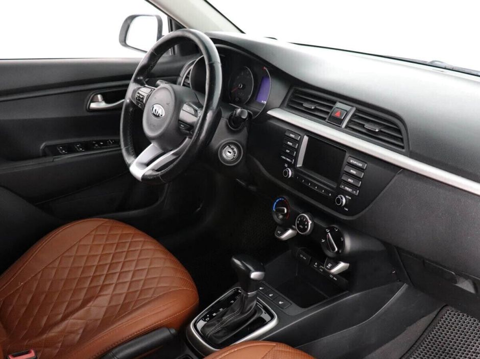 Kia Rio, 1.4 л, АТ, 2018 фото 9