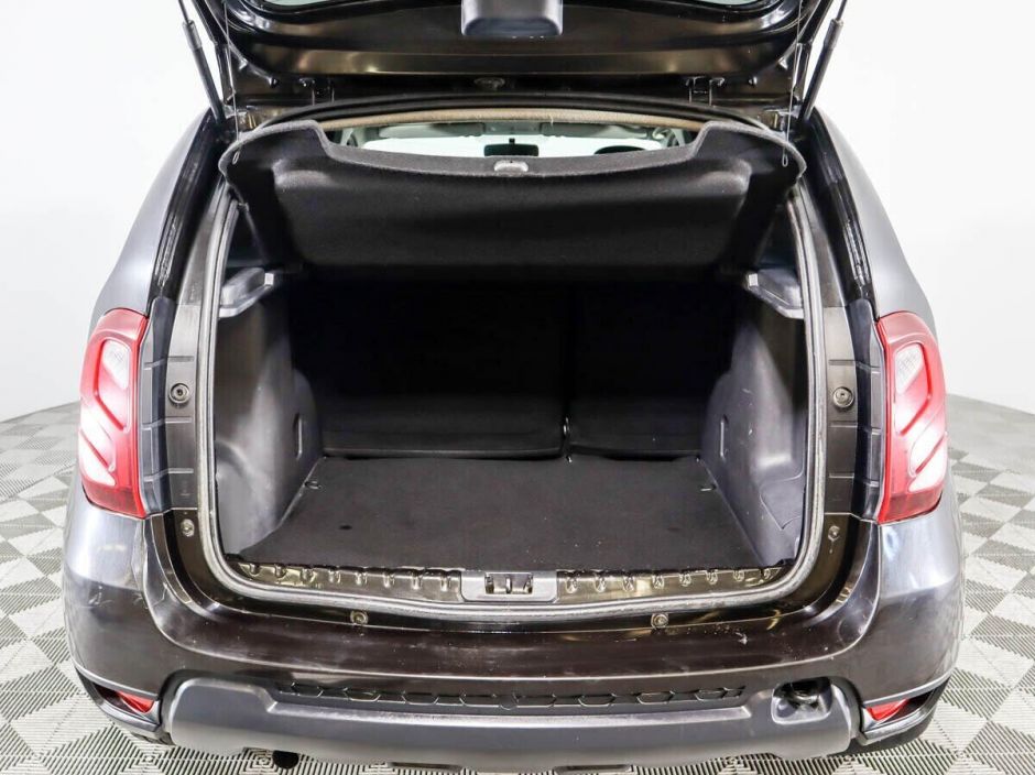 Renault Duster, 1.6 л, МТ, 2018 фото 1