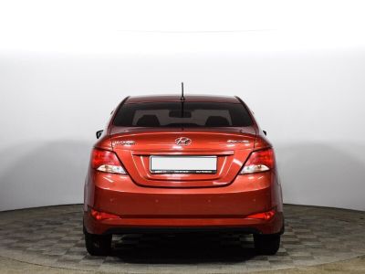 Hyundai Solaris, 1.6 л, АКПП, 2015 фото 8