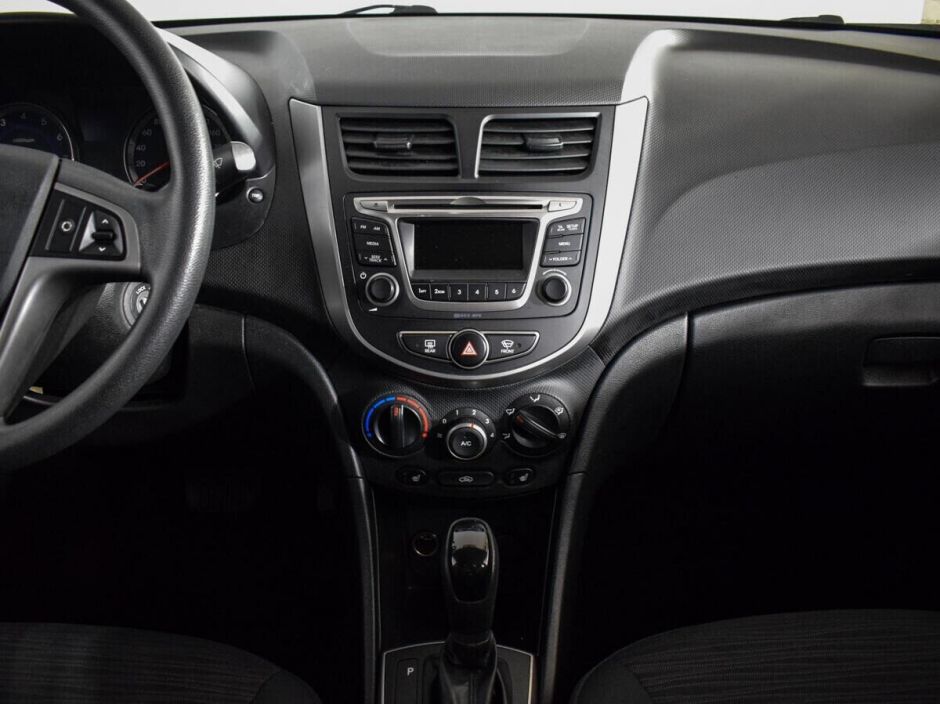 Hyundai Solaris, 1.6 л, АТ, 2015 фото 13