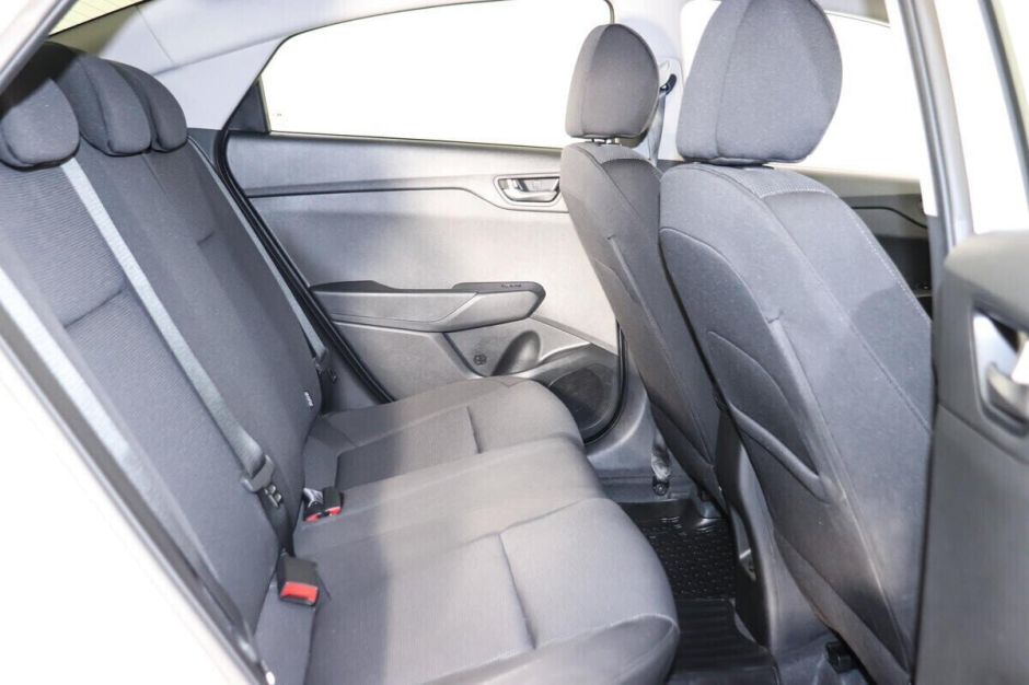 Hyundai Solaris, 1.6 л, АТ, 2021 фото 1