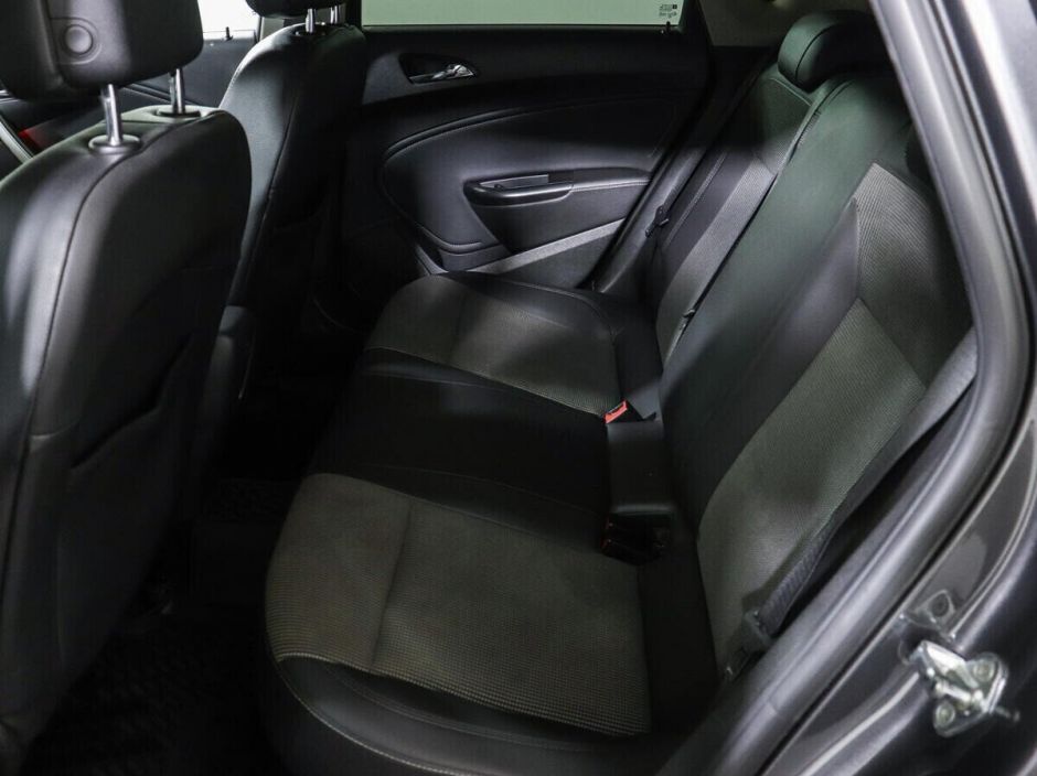 Opel Astra, 1.4 л, АТ, 2012 фото 12