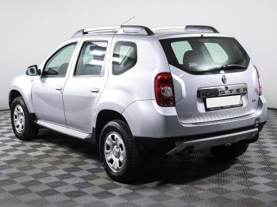 Renault Duster, 2.0 л, МКПП, 2014 фото 9