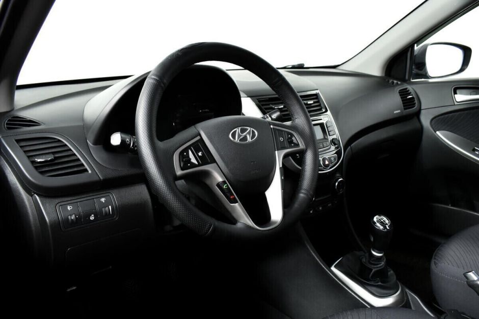 Hyundai Solaris, 1.6 л, МТ, 2014 фото 15