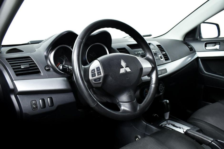 Mitsubishi Lancer, 1.5 л, АТ, 2011 фото 1