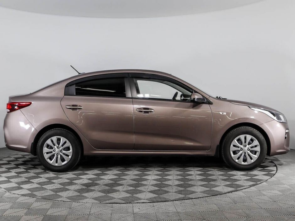 Kia Rio, 1.6 л, АТ, 2018 фото 6