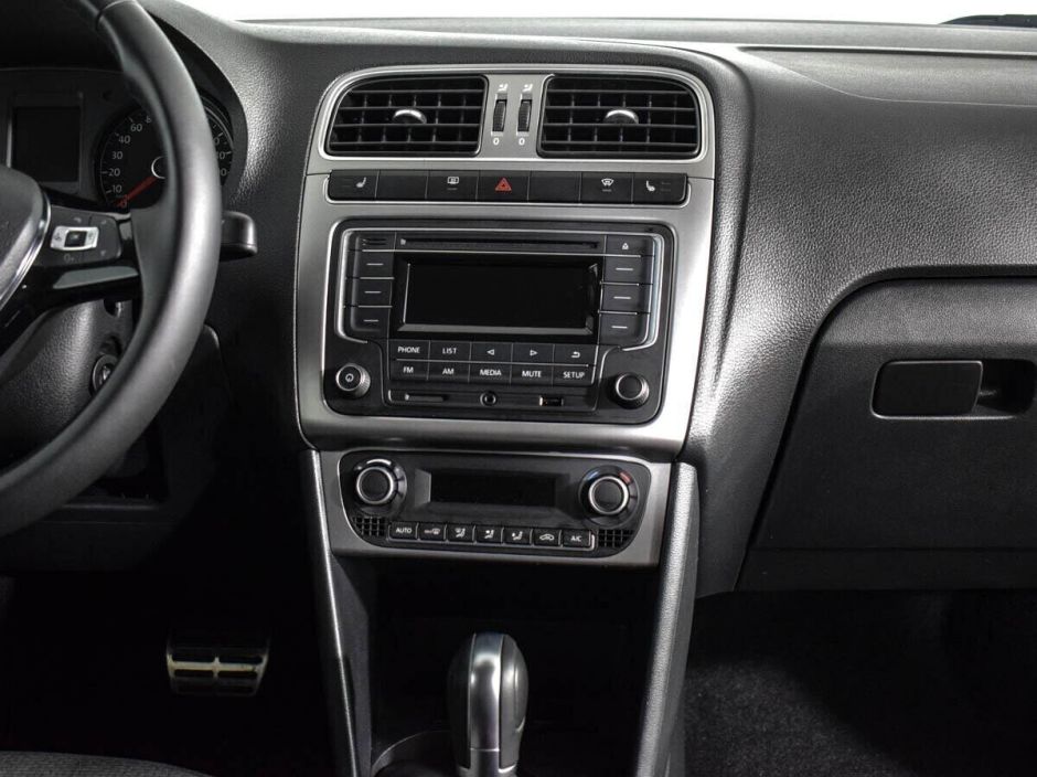 Volkswagen Polo, 1.6 л, АТ, 2018 фото 13