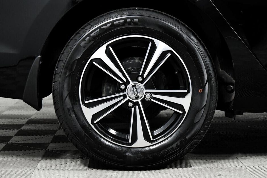 Hyundai Solaris, 1.6 л, МТ, 2018 фото 2