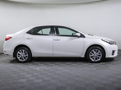 Toyota Corolla, 1.6 л, CVT, 2015 фото 6