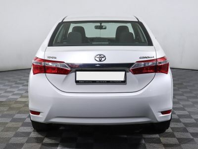 Toyota Corolla, 1.6 л, CVT, 2015 фото 8